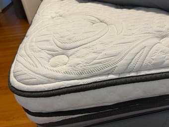 Serta iseries King- Size Bed 2