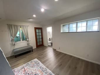 Share Single House Space, Single master bedroom along Alpine Road look 4