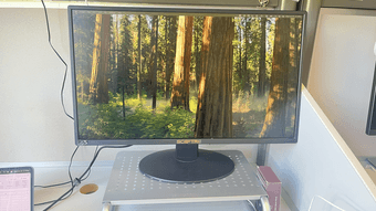 Sceptre 20" 1600x900 75Hz + Stand  + HDMI cord 1