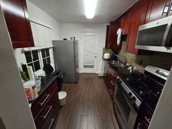 Looking for Housemate Mountain View 2 BD 1 BR Apartment - Castro St 2