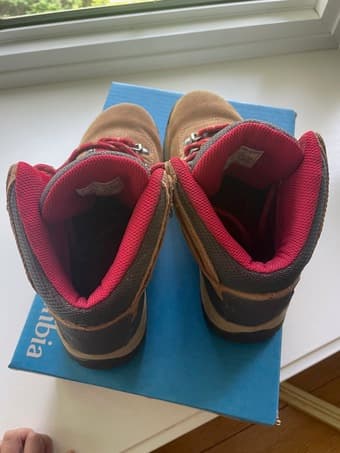 Columbia waterproof hiking boots 6.5 Womens 2