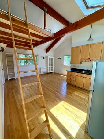 MP charming studio with loft 2nd floor 2