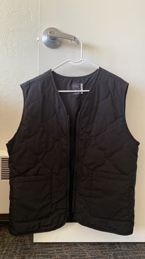 Vest size L 1