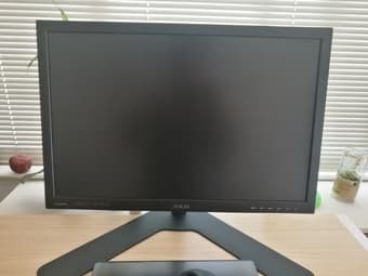 ASUS monitor 24 inch 1