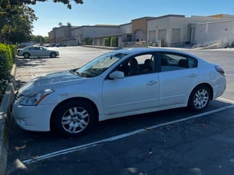 Nissan Altima 2.5S (2012) 2