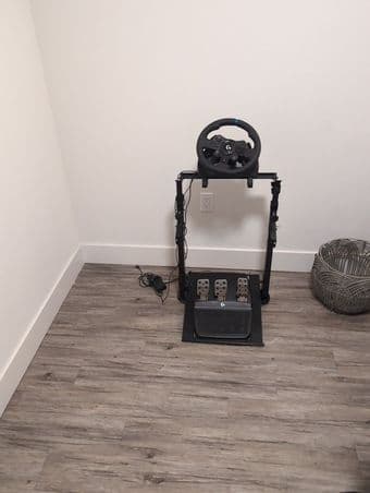 Logitech G923 + Racing Stand 1