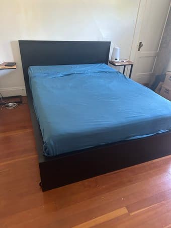 Queen bed frame (Ikea MALM) 2