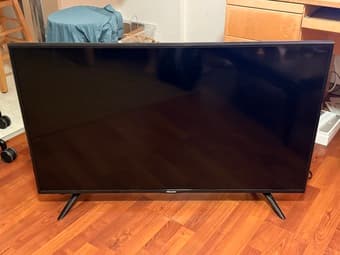 TV 50” inch 4K UHD Hisense LED 1