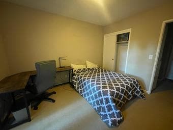 Palo Alto August sublet w/ ping pong table, hot tub, other goodies 2