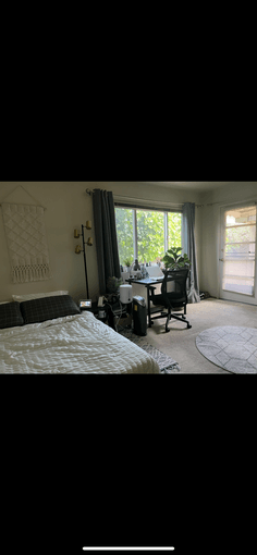 Master bedroom near downtown Menlo Park, start September 1st 1