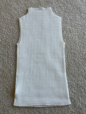 Miyake-inspired White Tank Xs-S New 1