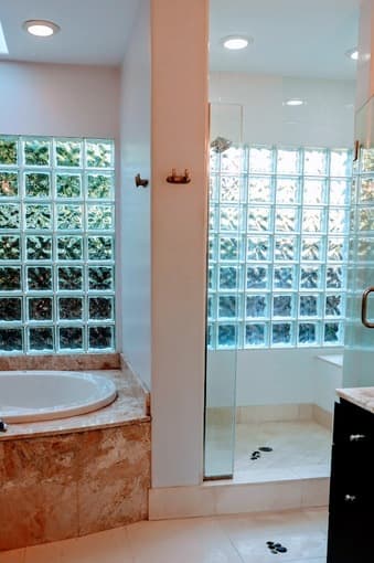 Room Available in Large Menlo Park house with Stanford alumni 4