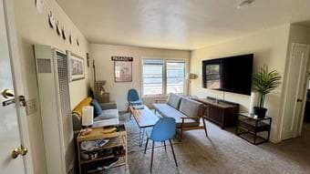 Looking for roommate for 2 Br, 1 Ba apartment in Palo Alto 1