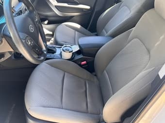 2018 Hyundai Santa fe 52k mile - $15,000 3