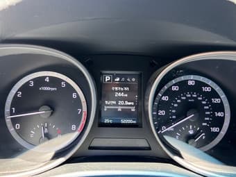 2018 Hyundai Santa fe 52k mile - $15,000 4