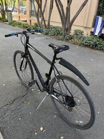 Selling Specialized Sirrus Bike (incl. fenders, lock, and bell) 1