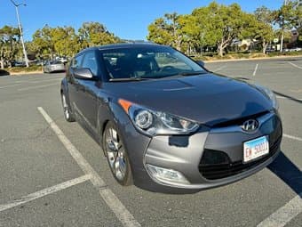 2013 Hyundai Veloster 2