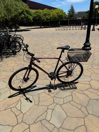Giant Escape Bike with Basket, Lock, Phone holder, & New Tires! 420 4