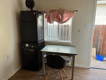 A furnished Studio for temproly renting from 8/2-8/15 3