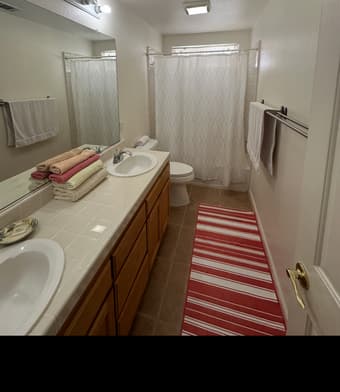 Furnished Room for Rent (East Palo Alto) 3