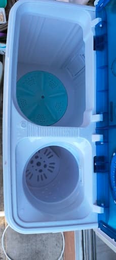 Moving Sale! One-year-old washing machine 2