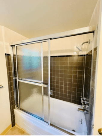 1 large private room in a 3b1b apartment unit 2