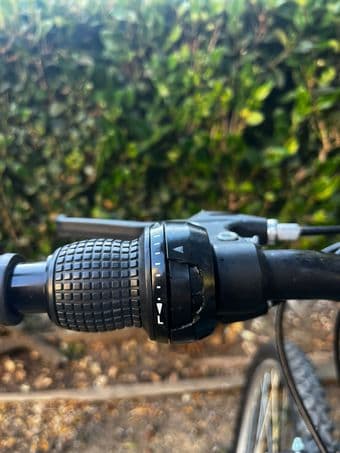 Huffy 26" + u-lock, lights, helmet 3