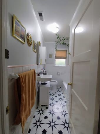 Stylish Furnished Room, Facing Backyard in Modern Home, Redwood City 4