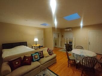 Studio Apartment for Rent – Private entrance 2