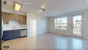 One room with private bathroom in 2b2b apartment, starting in August 3