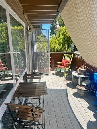 Spacious Master Bedroom Available in Menlo Park 2B/2B Apartment 4