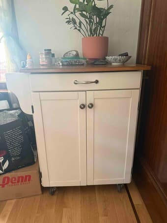 White kitchen island 2