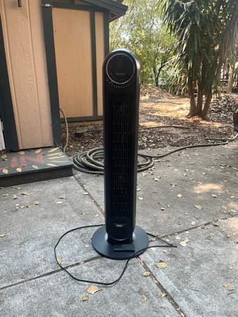 Tower Fan with Remote Control 1