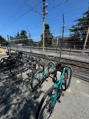 Great bike for sale - only used for the summer quarter 2