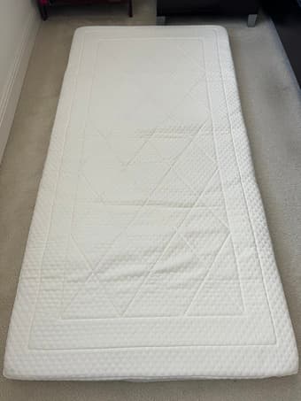 Mattress topper (Twin XL) 1
