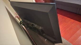 Sony Bravia 48” Smart TV – Excellent Condition 2
