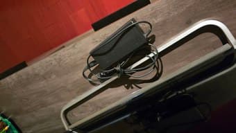 Sony Bravia 48” Smart TV – Excellent Condition 3