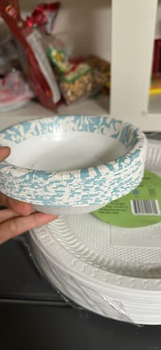 Disposable cups, glasses, plates 3