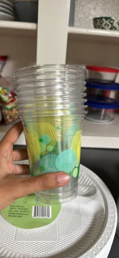 Disposable cups, glasses, plates 4