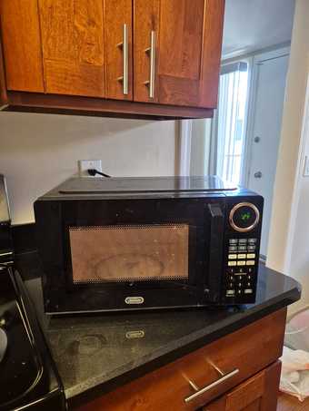 Sunbeam Microwave 1