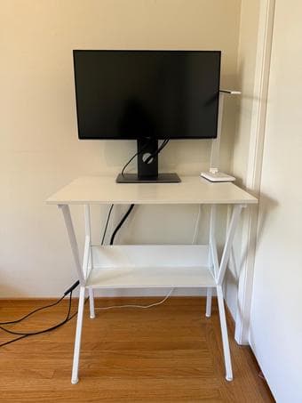 Small desk 1