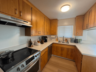 Room available for townhouse apartment in Downtown Palo Alto 1