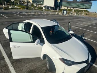 2019 Toyota Corolla LE, 45K, single owner, white 2