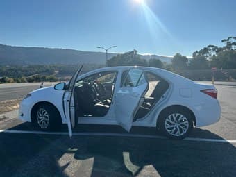 2019 Toyota Corolla LE, 45K, single owner, white 4