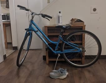 Women’s Norco Hybrid Bike with accessories 1