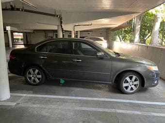 Moving Sale! Kia Optima 2009 in good condition 1