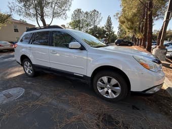 2012 Subaru Outback 3.6R Limited Clean Title, 6-Cylinder, 146k miles 2