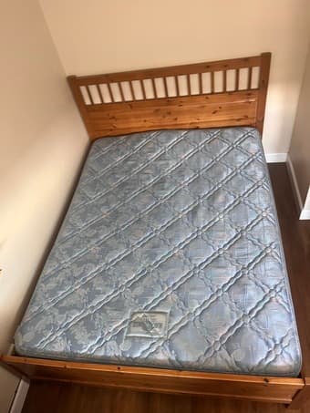 Mattress for Sale – Queen size, Excellent Condition 1