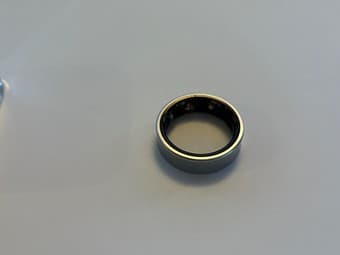 Samsung Galaxy Ring Titanium Silver Size 10 with Case 1