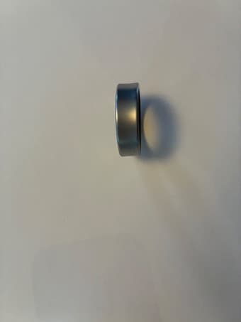 Samsung Galaxy Ring Titanium Silver Size 10 with Case 3